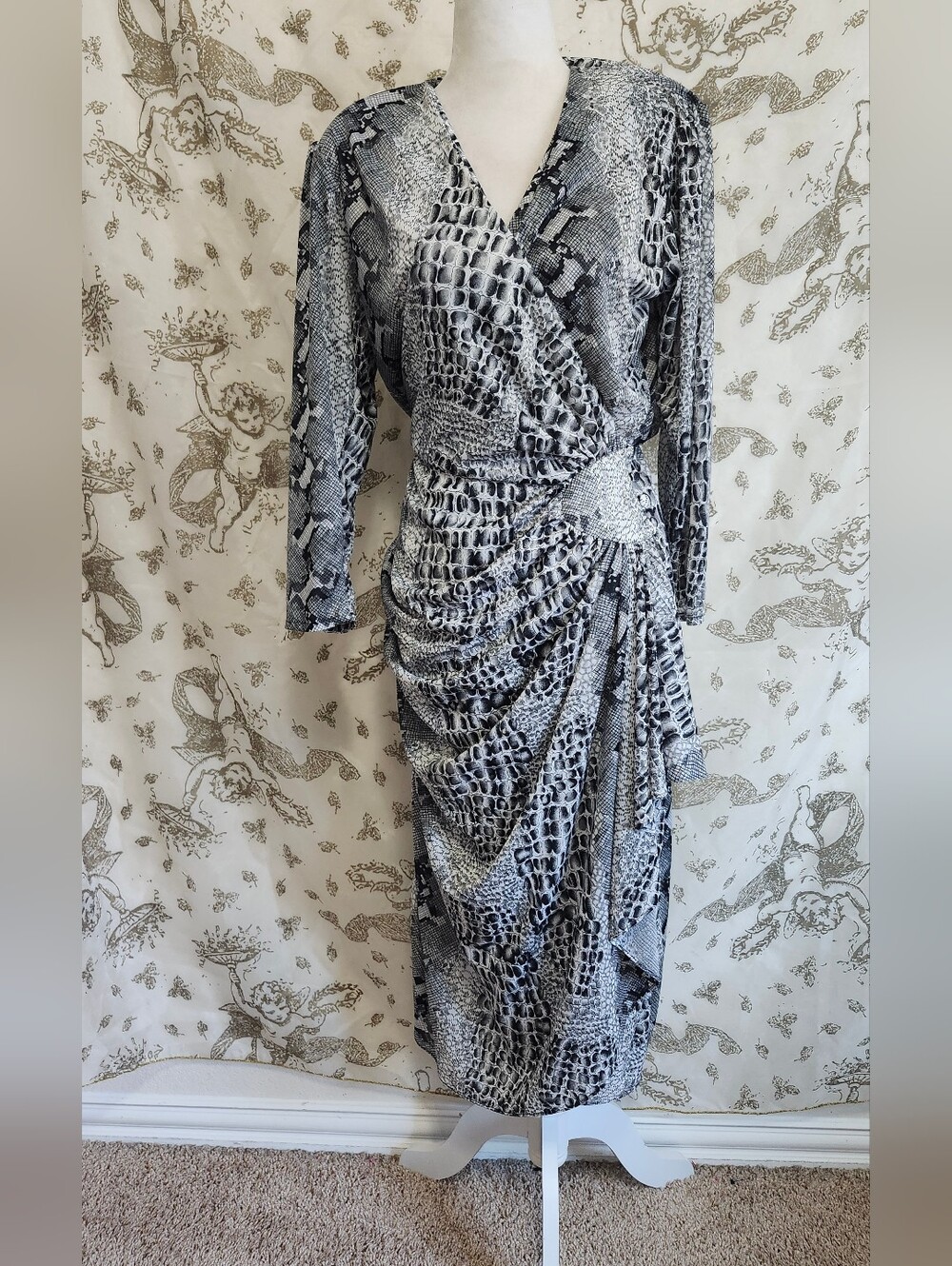 Black and white 80s silk Desiree wrap dress Vintage 14
